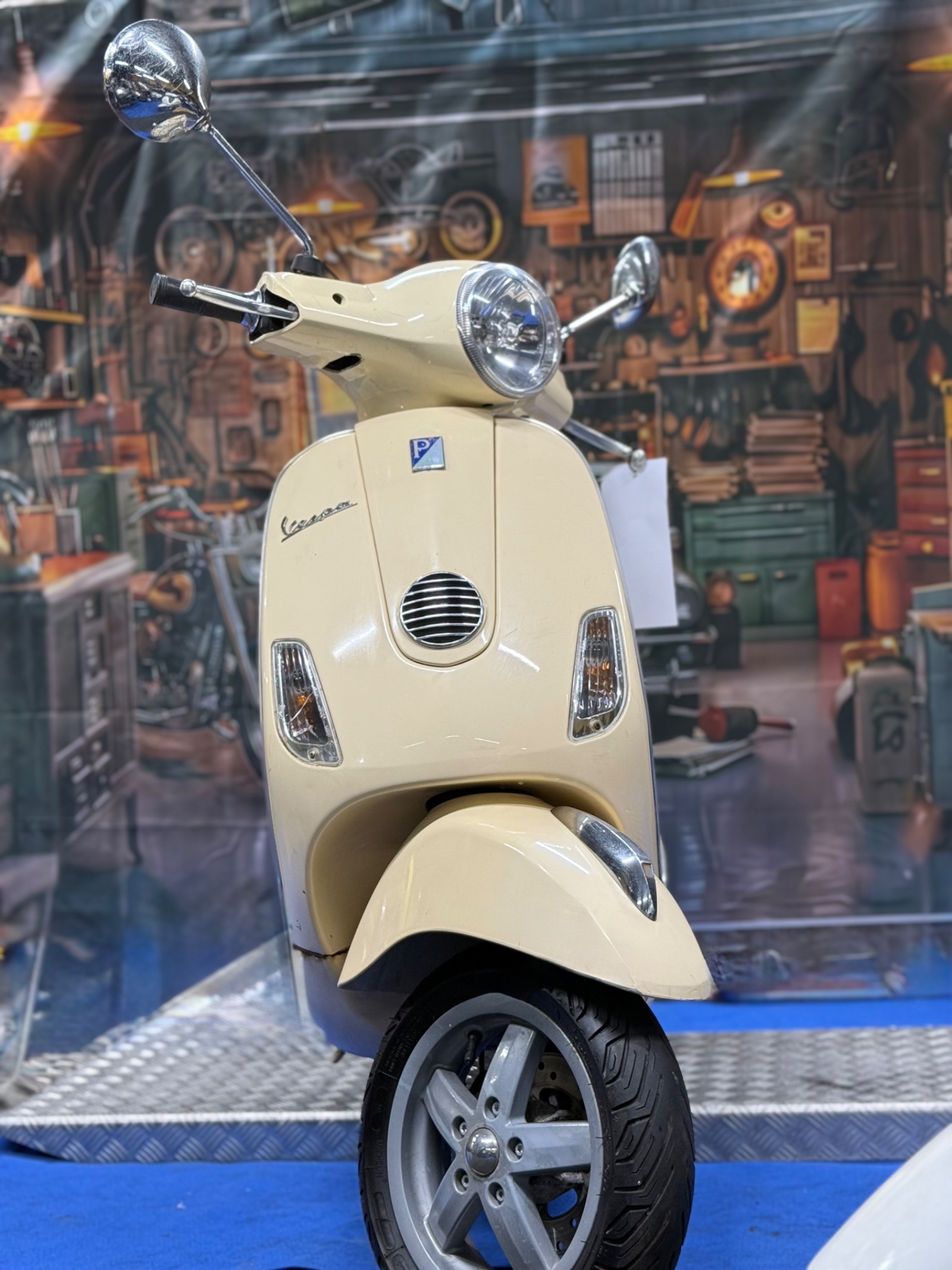 Vespa Lx